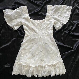 NWT Showpo White Fancy a Spritz Floral Mini Dress Coquette Milkmaid Size 4